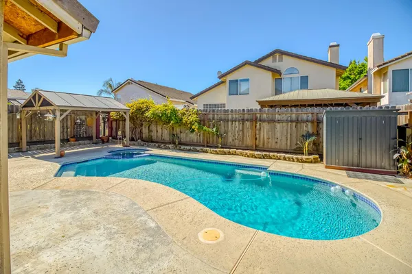 $549,900 | 3724 Laurenburg Avenue, Modesto, CA 95357