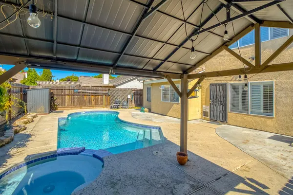 $549,900 | 3724 Laurenburg Avenue, Modesto, CA 95357