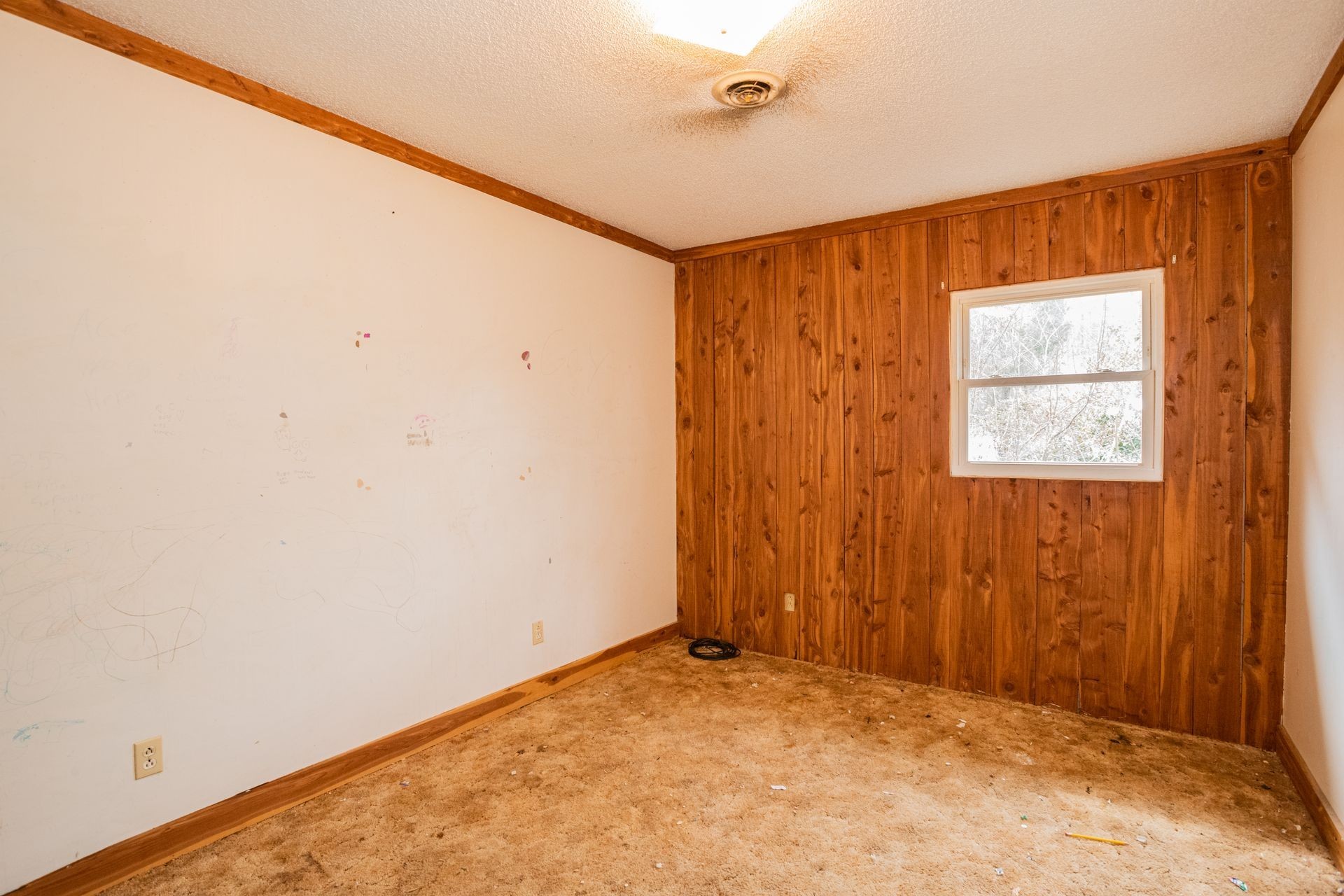 2434 Greenbriar Road Waverly, TN 37185 - Photo 12 of 21 a view of an empty room