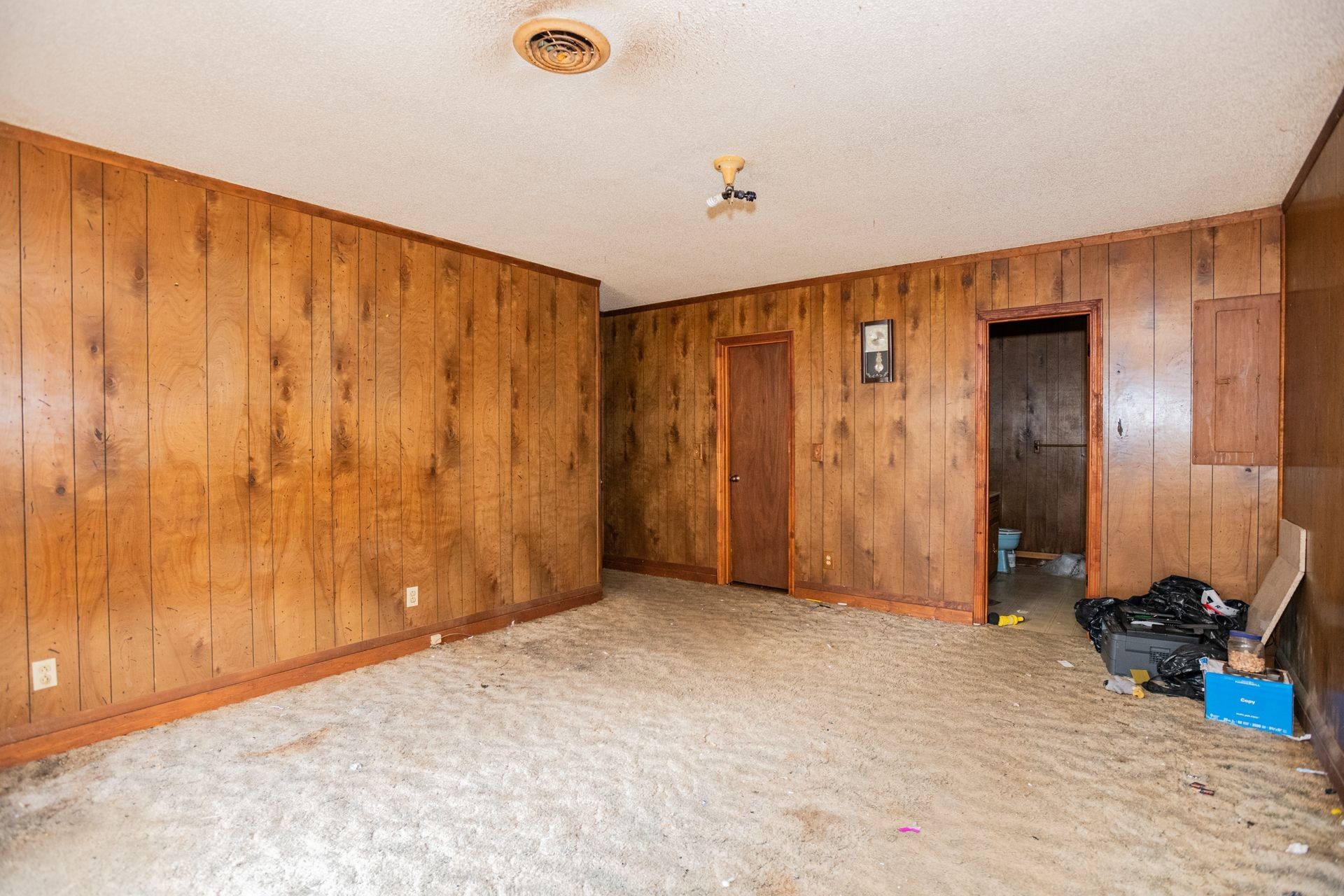 2434 Greenbriar Road Waverly, TN 37185 - Photo 6 of 21 a view of an empty room