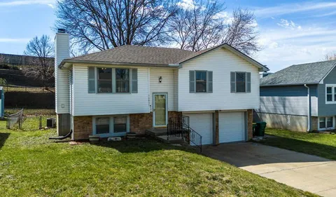 $325,000 | 10831 Cleveland Avenue, Kansas City, KS 66109