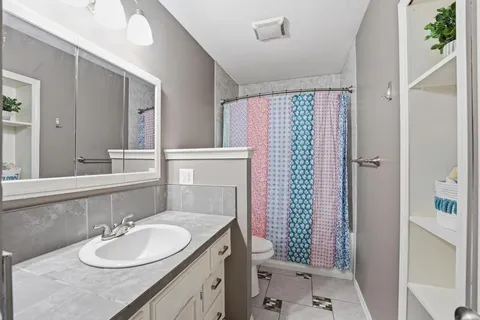 $325,000 | 10831 Cleveland Avenue, Kansas City, KS 66109