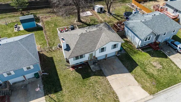 $325,000 | 10831 Cleveland Avenue, Kansas City, KS 66109