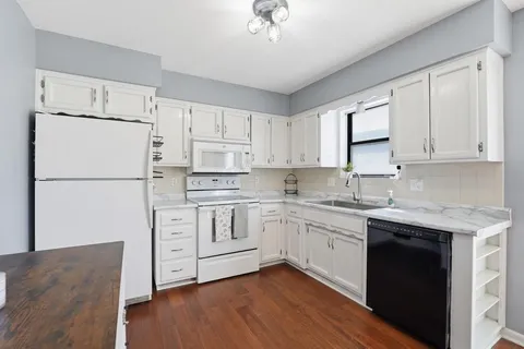 $325,000 | 10831 Cleveland Avenue, Kansas City, KS 66109