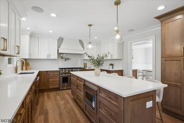 $2,599,000 | 33 Hampton Road, Chatham, NJ 07928