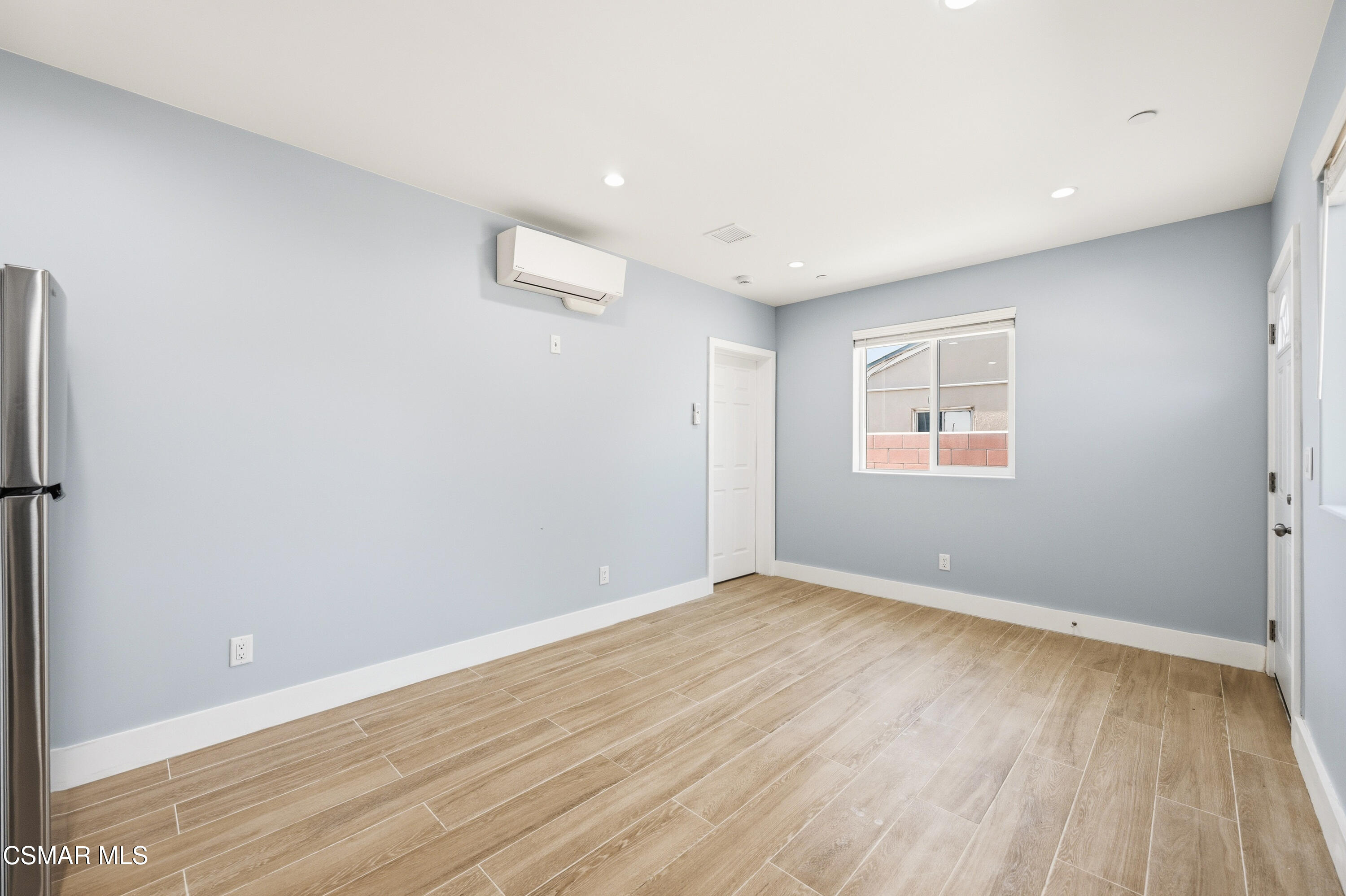13104 Filmore Street Pacoima, CA 91331 - Photo 6 of 10 CS1_7541