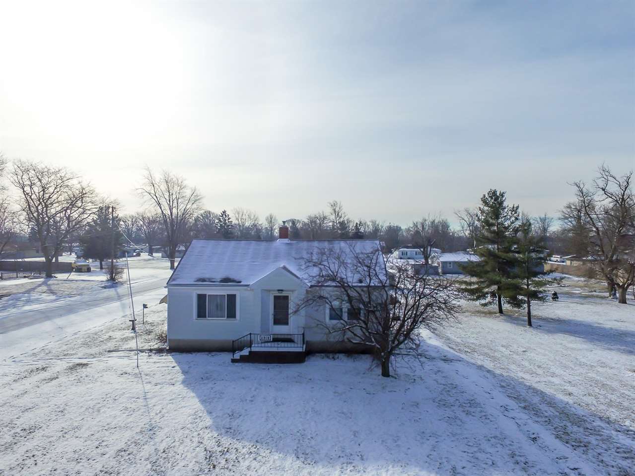 2303 West Wallen Road Fort Wayne, IN 46818 - Photo 2 of 34 Gallery Image 2