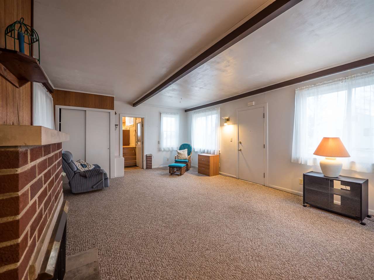 2303 West Wallen Road Fort Wayne, IN 46818 - Photo 6 of 34 Gallery Image 6