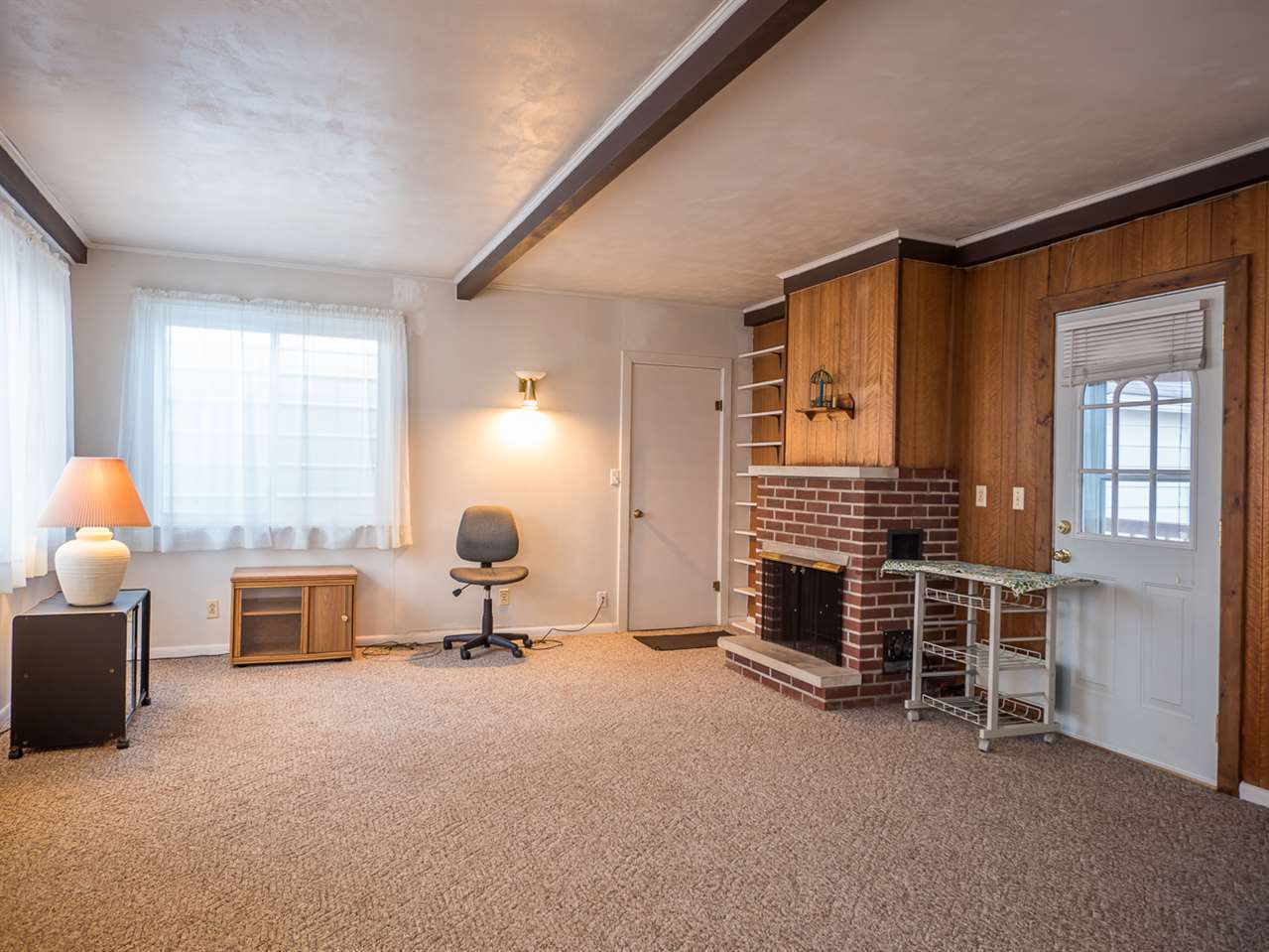 2303 West Wallen Road Fort Wayne, IN 46818 - Photo 8 of 34 Gallery Image 8