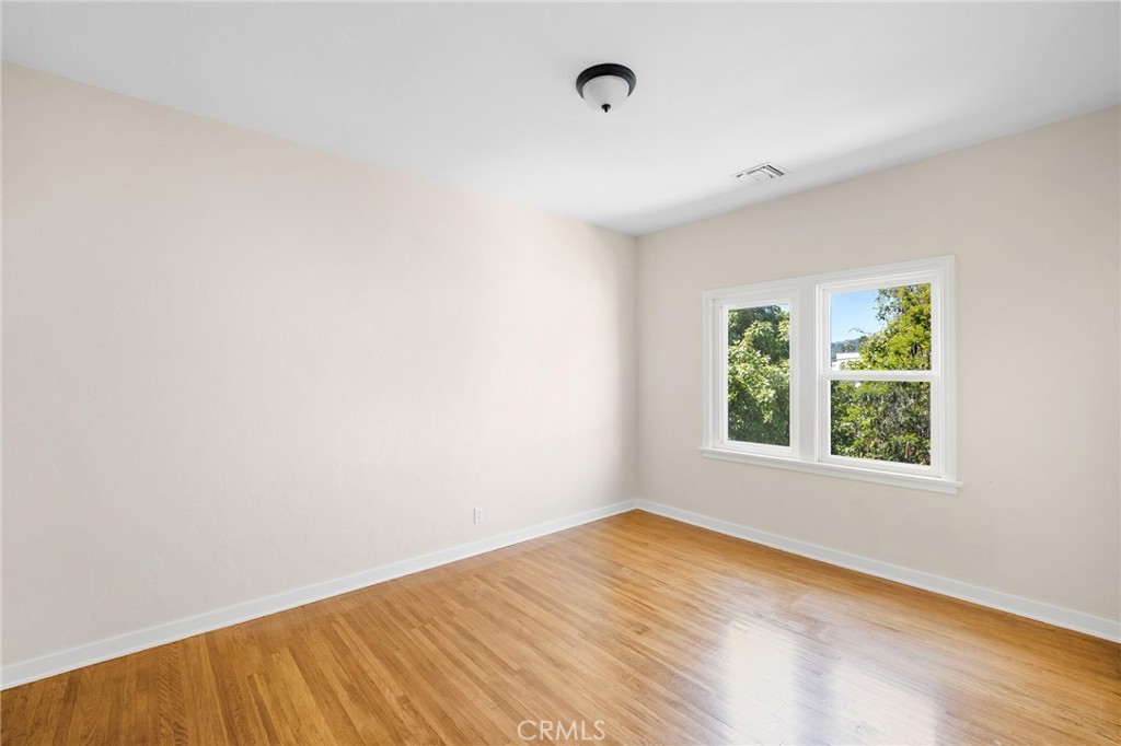 216 East Windsor Road, Unit 3 Glendale, CA 91205 - Photo 12 of 19