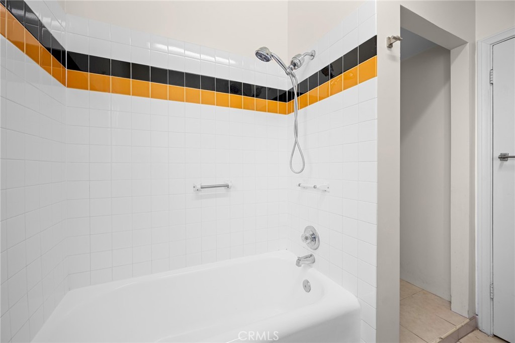 216 East Windsor Road, Unit 3 Glendale, CA 91205 - Photo 16 of 19