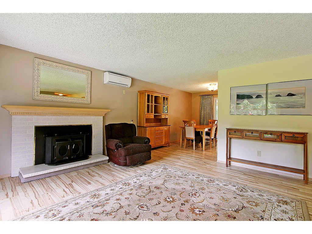 415 220th Street Southwest Bothell, WA 98021 - Photo 2 of 15