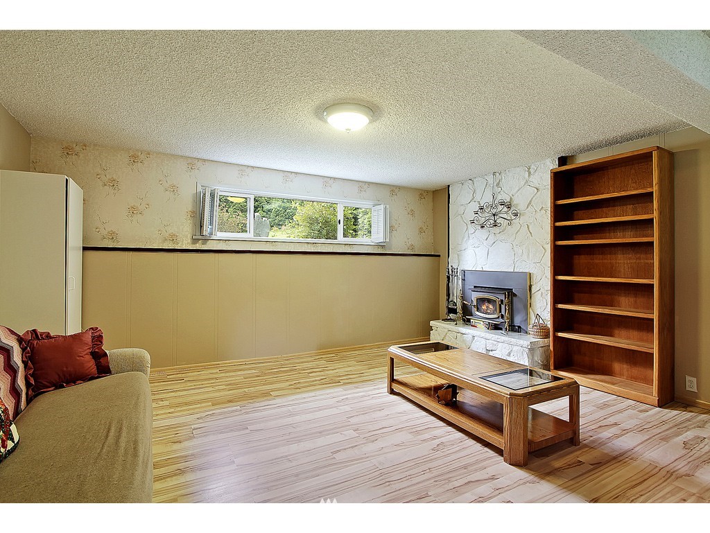 415 220th Street Southwest Bothell, WA 98021 - Photo 5 of 15