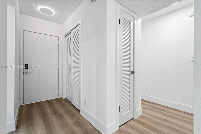 $1,900 | 901 Northeast 14th Avenue, Unit 205, Hallandale Beach, FL 33009