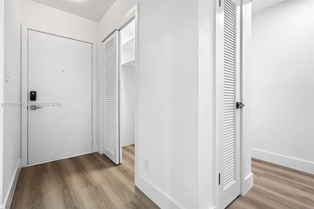 $1,900 | 901 Northeast 14th Avenue, Unit 205, Hallandale Beach, FL 33009