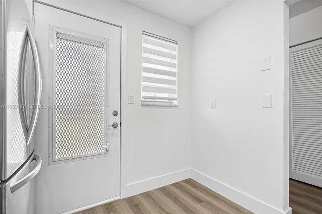 $1,900 | 901 Northeast 14th Avenue, Unit 205, Hallandale Beach, FL 33009