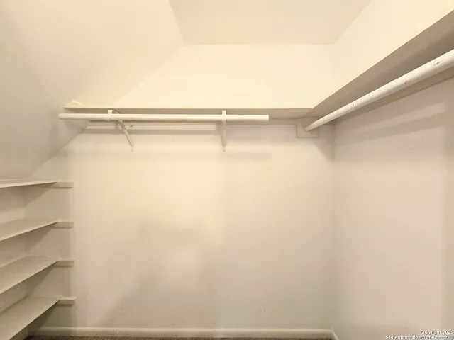 $2,000 | 3103 Eisenhauer Road, Unit J3, San Antonio, TX 78209