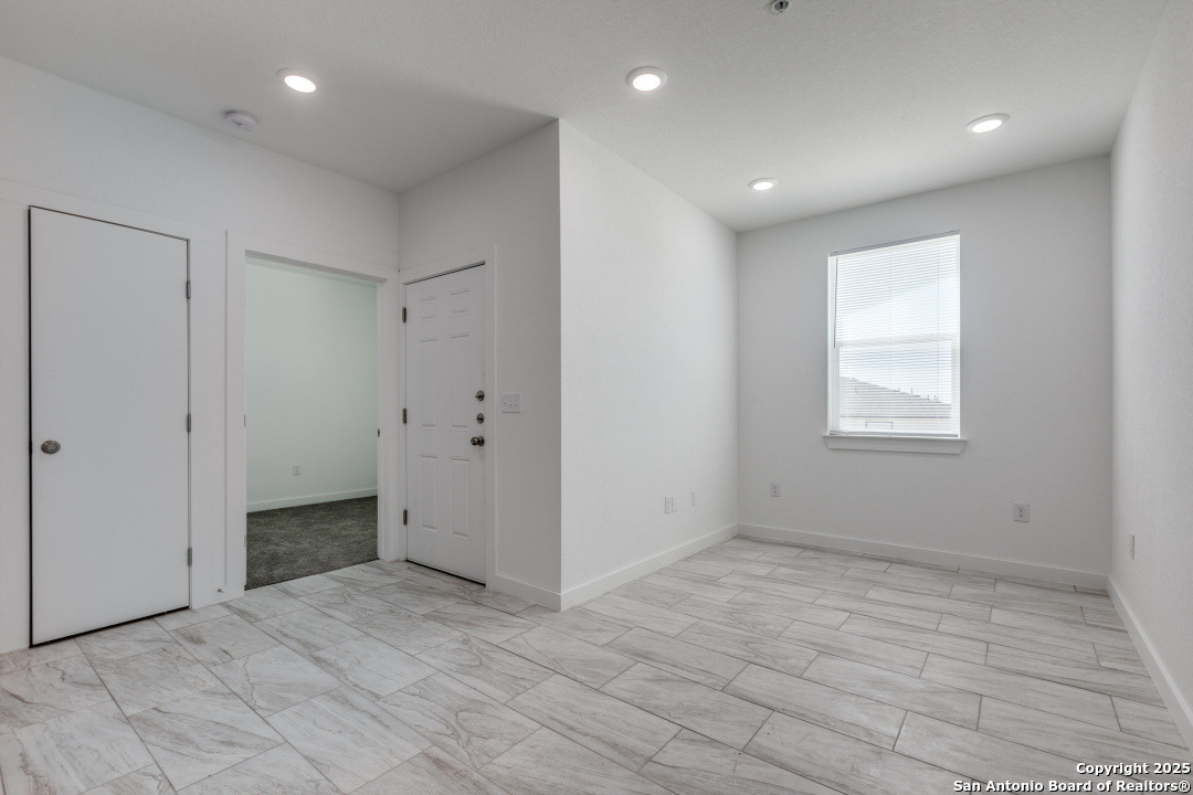 5415 Ingram Road, Unit 1203 San Antonio, TX 78228 - Photo 3 of 12 a view of an empty room