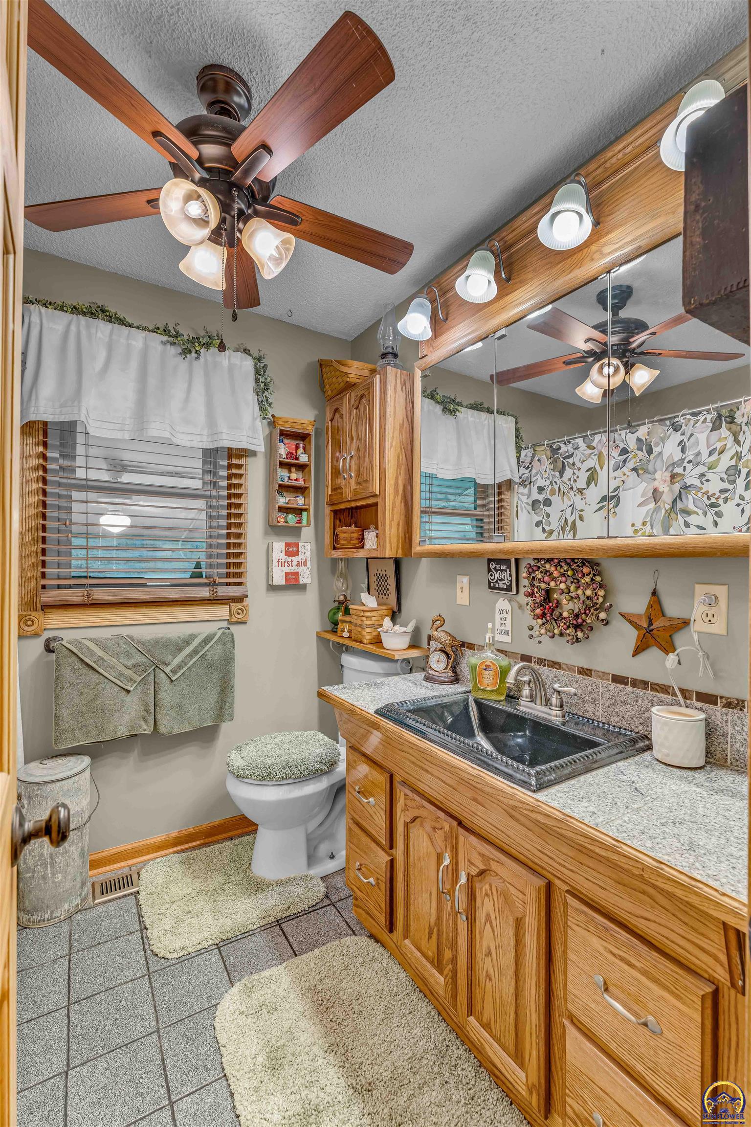 8441 Southwest Valencia Road Auburn, KS 66402 - Photo 18 of 72