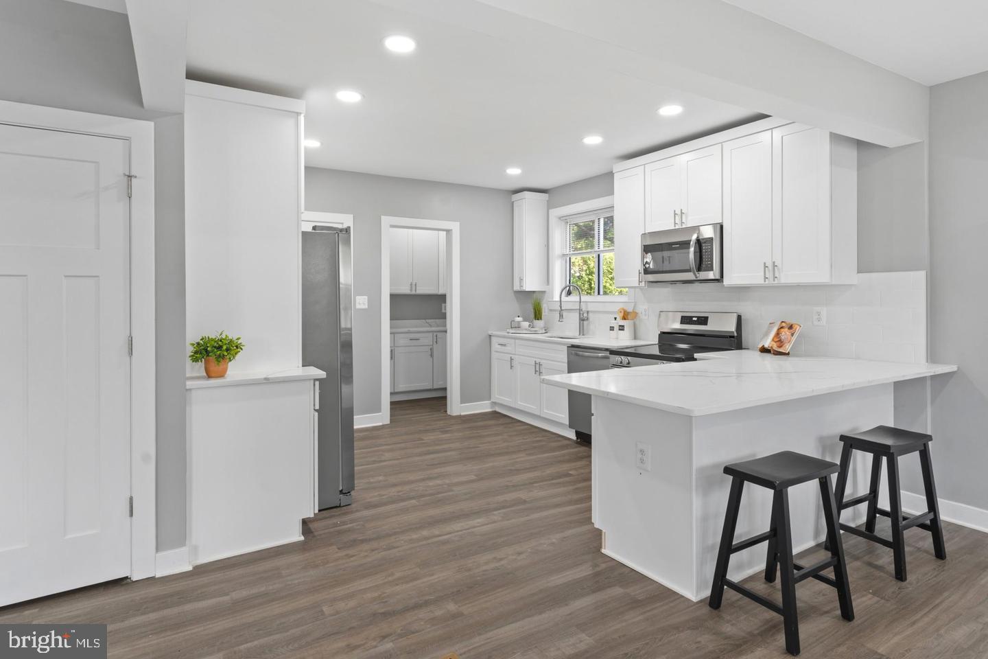 5728 Clover Road Baltimore, MD 21215 - Photo 10 of 41 Gallery Image 10