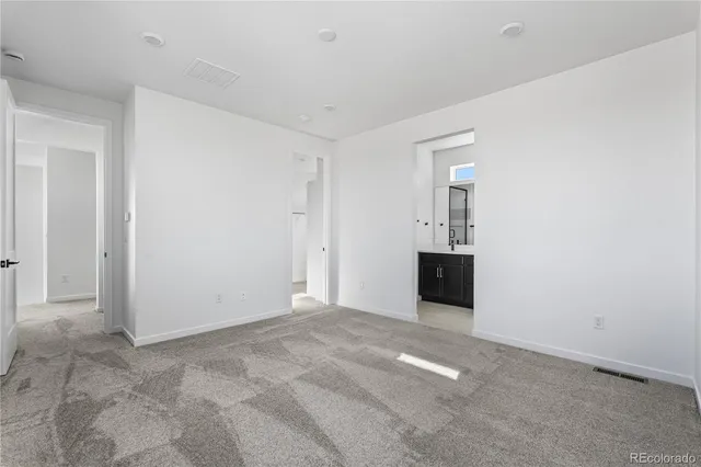 a view of a livingroom with an empty space