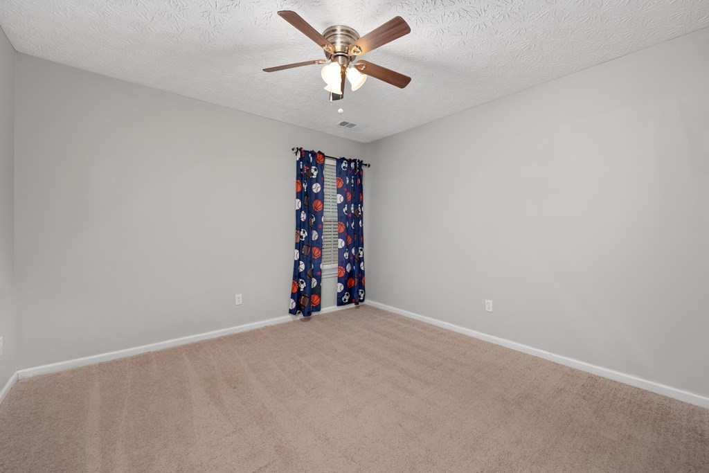 119 Cedar Ridge Drive LaGrange, GA 30241 - Photo 15 of 34