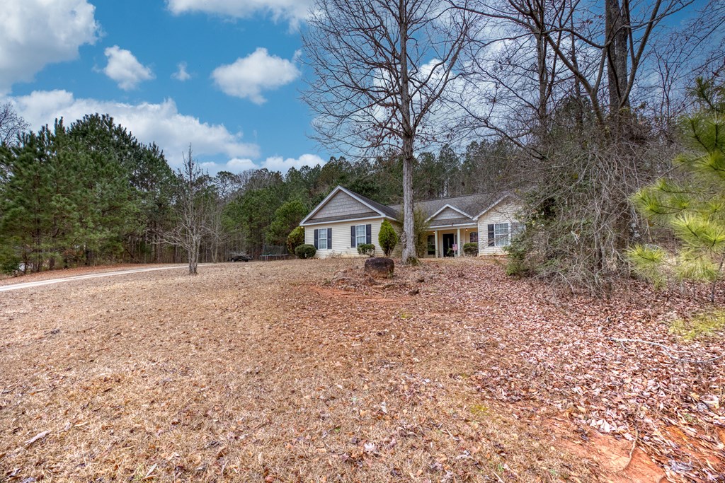 119 Cedar Ridge Drive LaGrange, GA 30241 - Photo 2 of 34