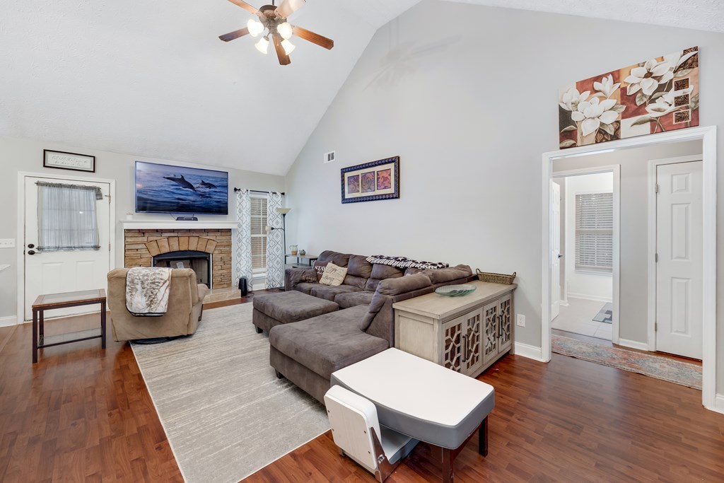 119 Cedar Ridge Drive LaGrange, GA 30241 - Photo 5 of 34