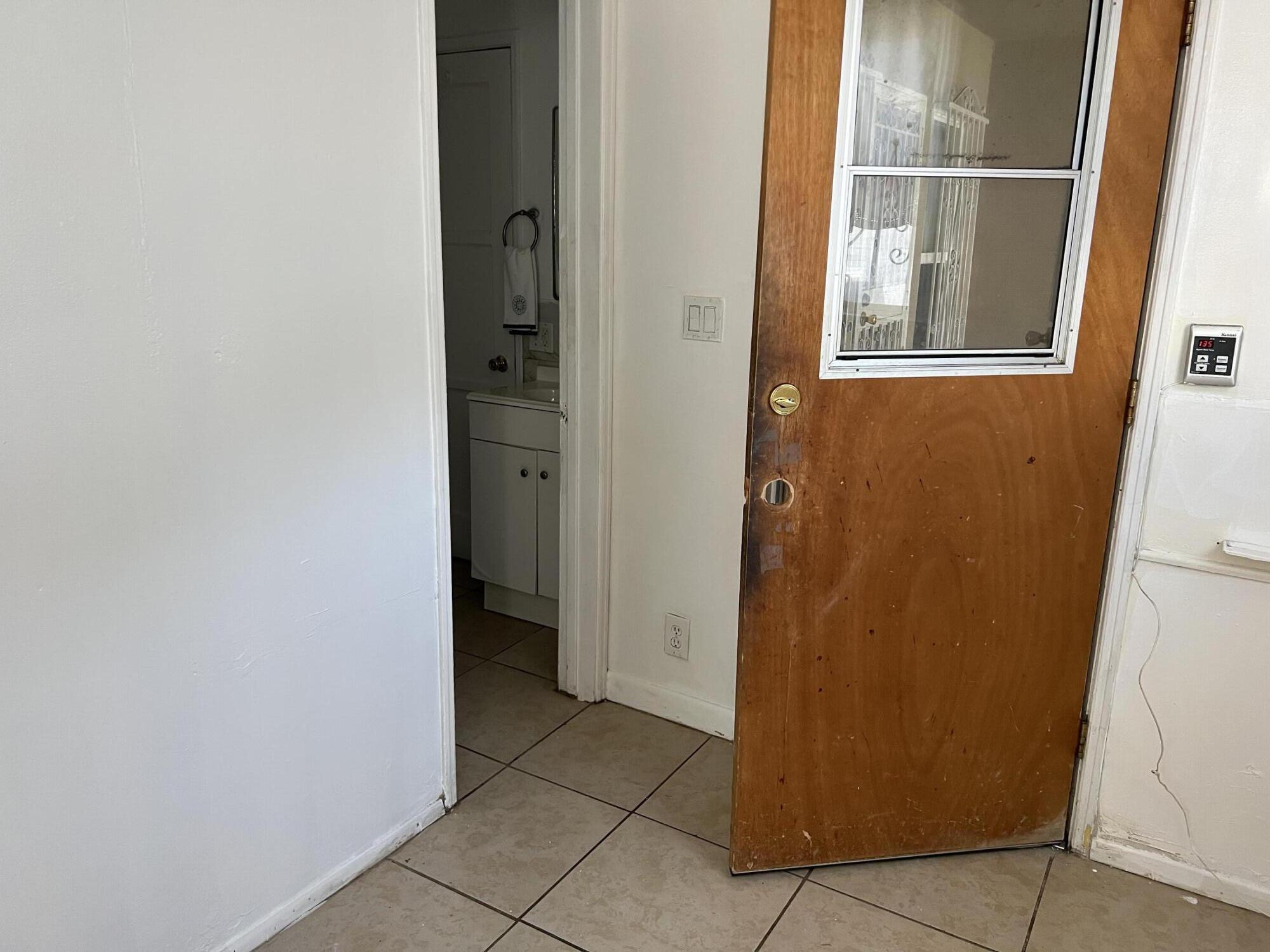 4916 Brompton Avenue Bell, CA 90201 - Photo 34 of 50