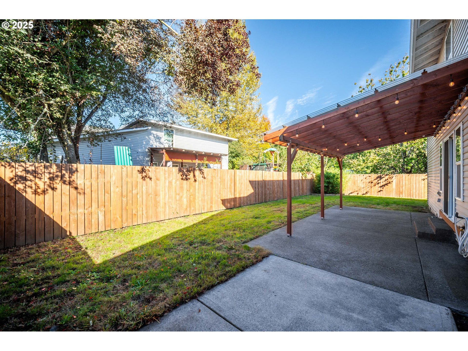 1407 Southwest 6th Avenue Battle Ground, WA 98604 - Photo 25 of 35 a view of a backyard with a garden