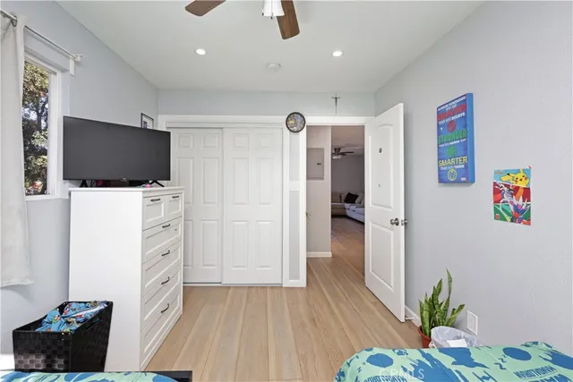 a car parked in front of a building