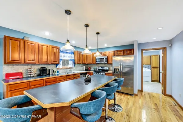 $490,000 | 154 Bishop Circle, Albrightsville, PA 18210