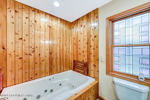 $490,000 | 154 Bishop Circle, Albrightsville, PA 18210