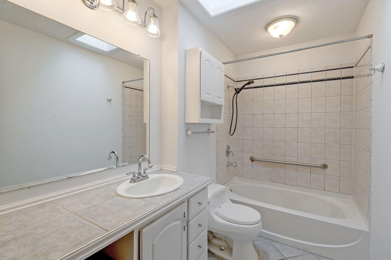 2414 Crest Road Cincinnati, OH 45231 - Photo 34 of 36 Gallery Image 34