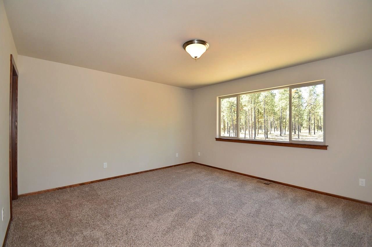 10702 South Cedar Road Spokane, WA 99224 - Photo 12 of 20
