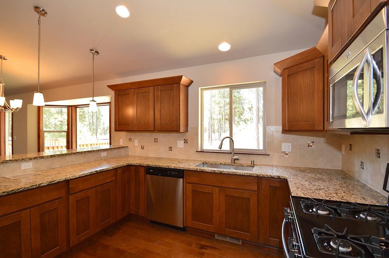 10702 South Cedar Road Spokane, WA 99224 - Photo 8 of 20