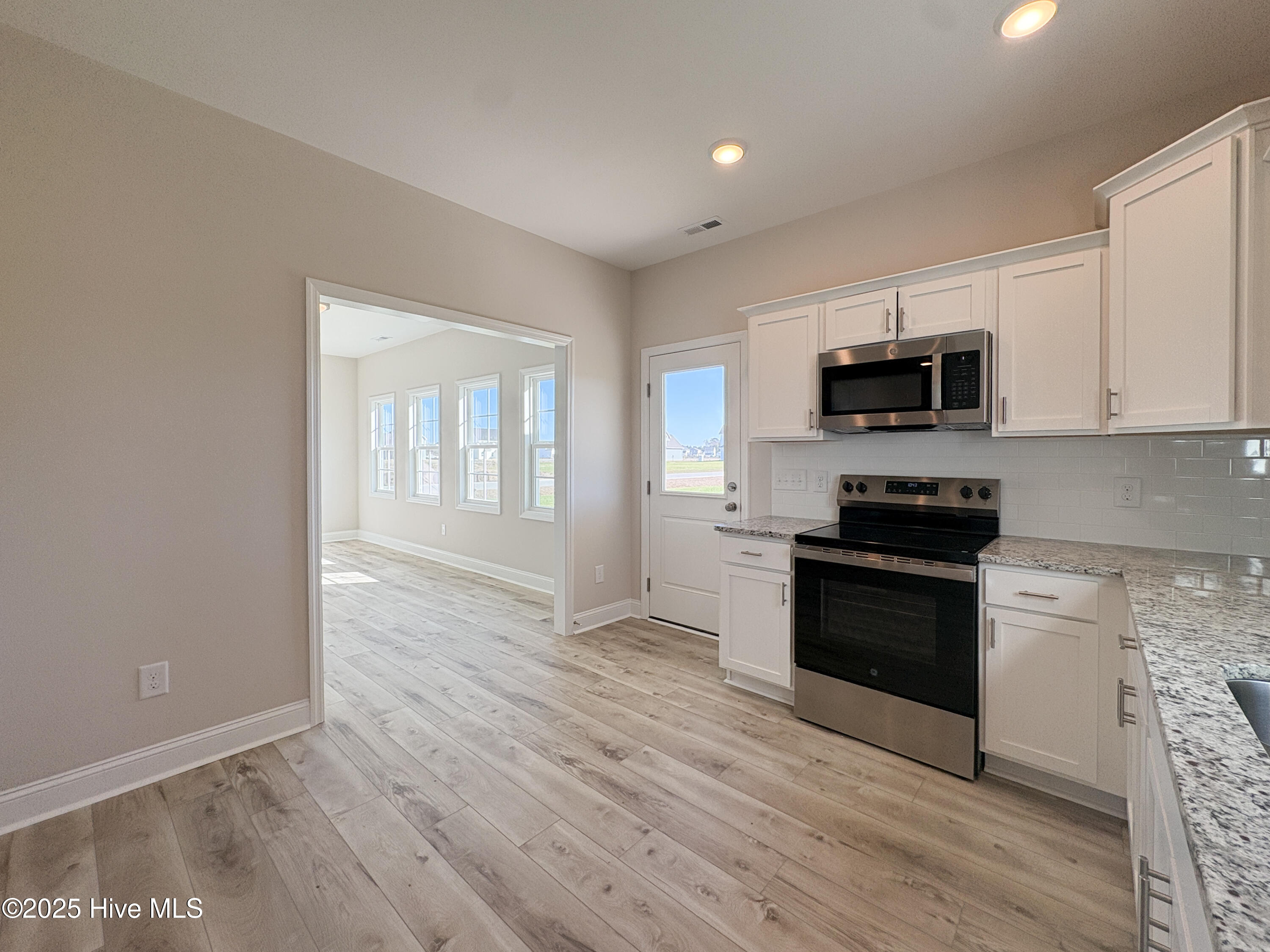 909 Wild Azalea Way Hubert, NC 28539 - Photo 9 of 30 IMG_8923