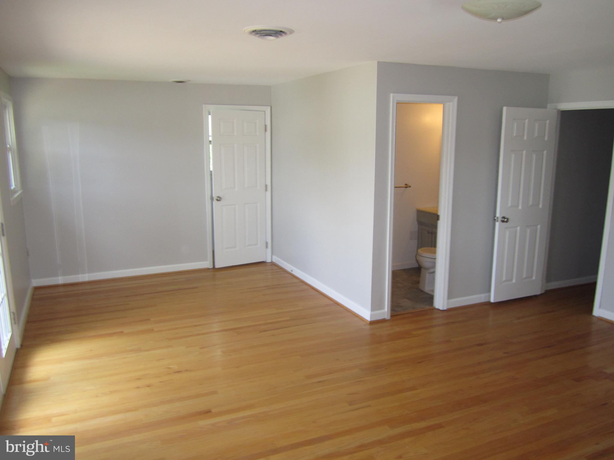 576 Shipley Road Linthicum Heights, MD 21090 - Photo 18 of 32