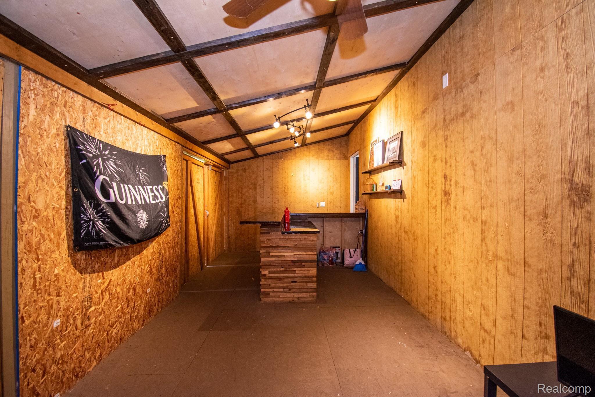 2835 Norton Lawn Street Rochester, MI 48307 - Photo 30 of 38 Bar Room.jpg