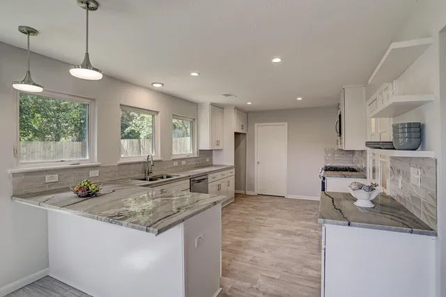 $4,750 | 4418 Charleston Street, Houston, TX 77021