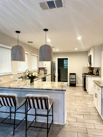 $3,800 | 4418 Charleston Street, Houston, TX 77021