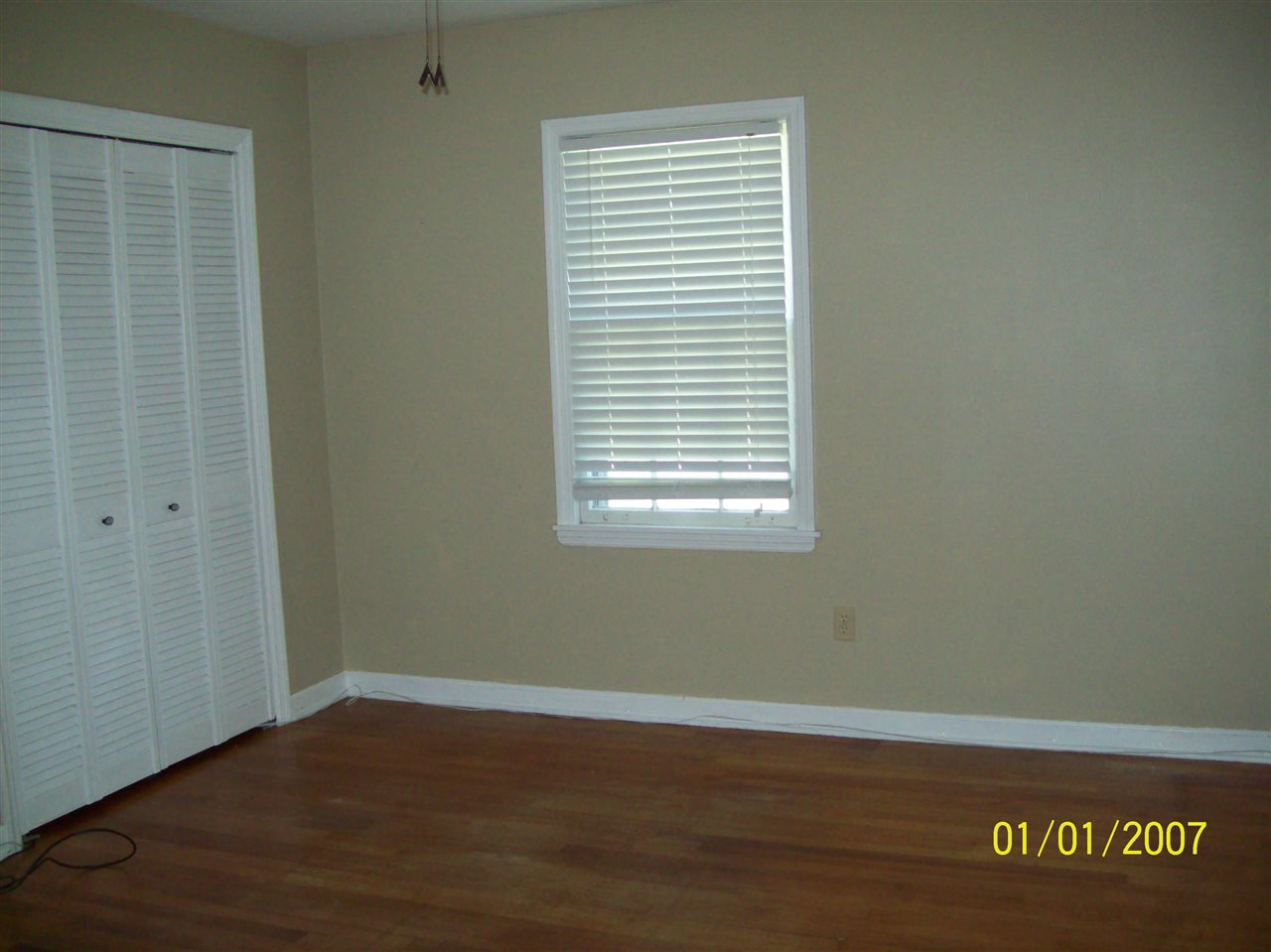 1663 Welsh Road Memphis, TN 38117 - Photo 9 of 12 a bathroom with a sink a toilet and mirror