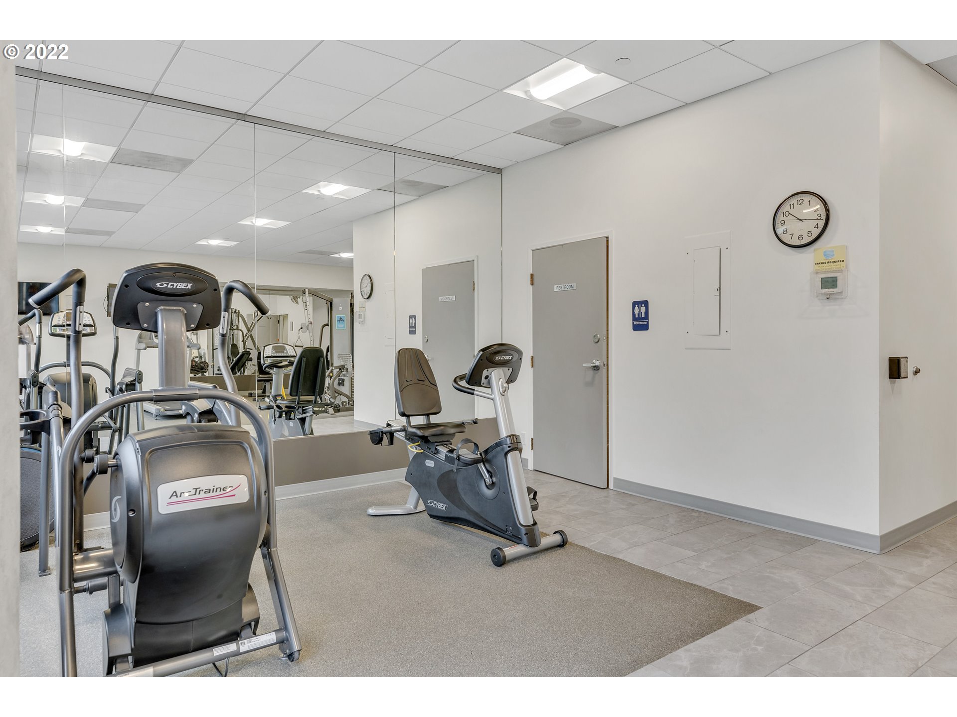 1500 Southwest 5th Avenue, Unit 2103 Portland, OR 97201 - Photo 28 of 31 Gallery Image 28