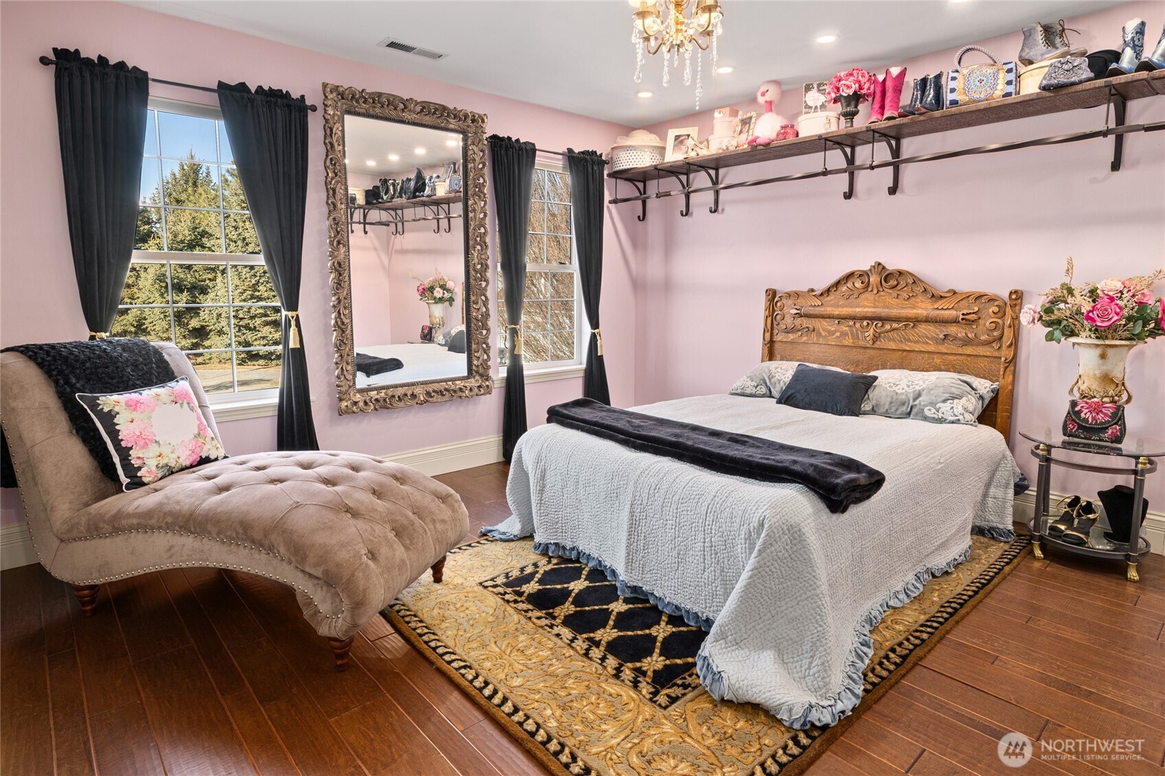 1800 Strande Road Ellensburg, WA 98926 - Photo 26 of 40 a bedroom with a bed and window