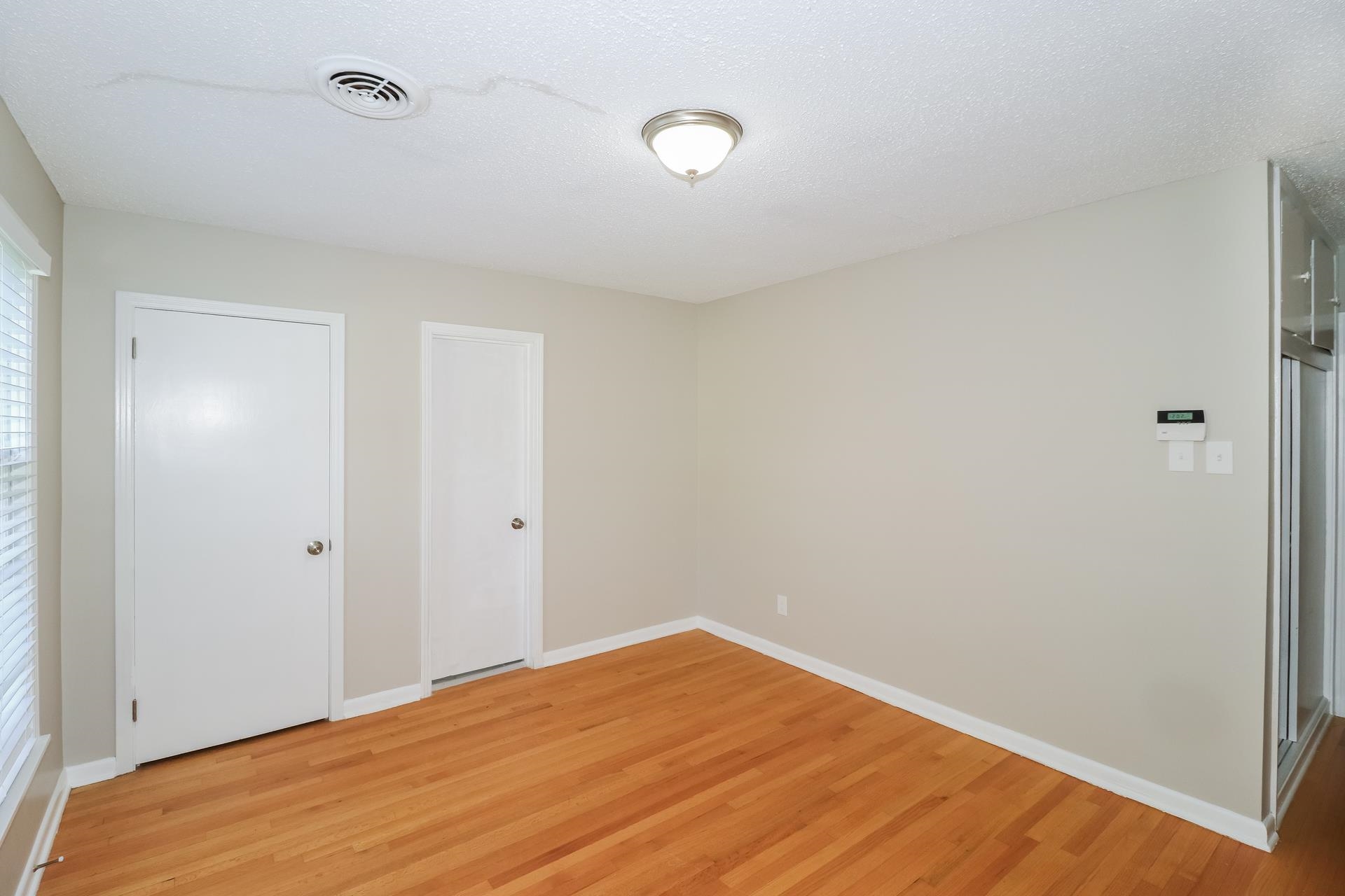 4947 Dee Road Memphis, TN 38117 - Photo 13 of 15 a view of empty room