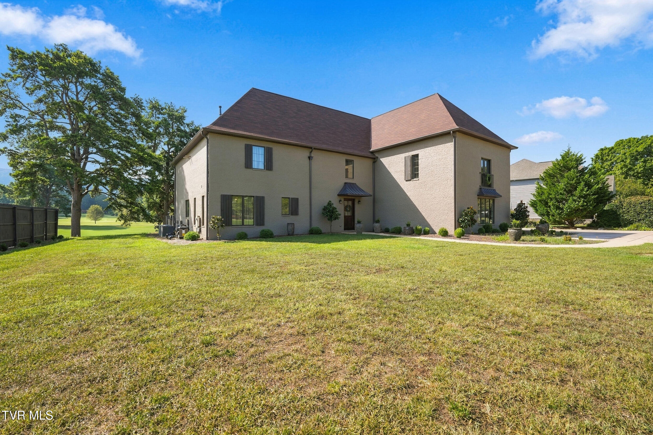 7_2333 pendragon rd-61
