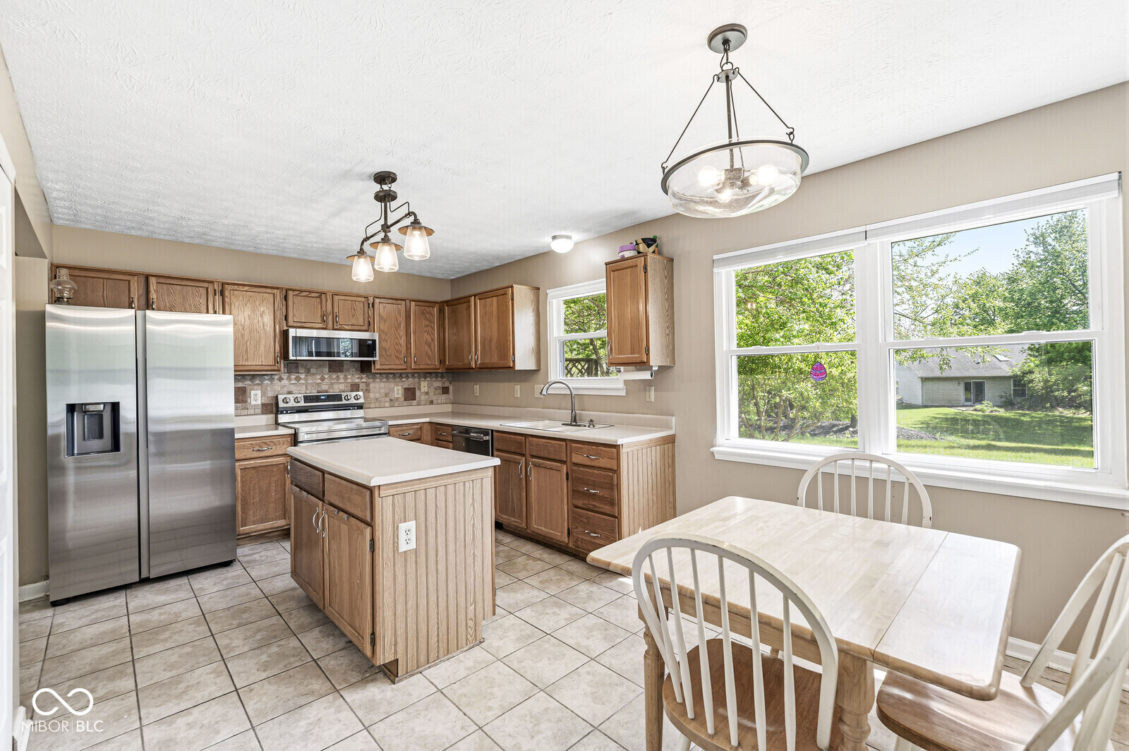 12303 West Ridge Circle Indianapolis, IN 46236 - Photo 5 of 29