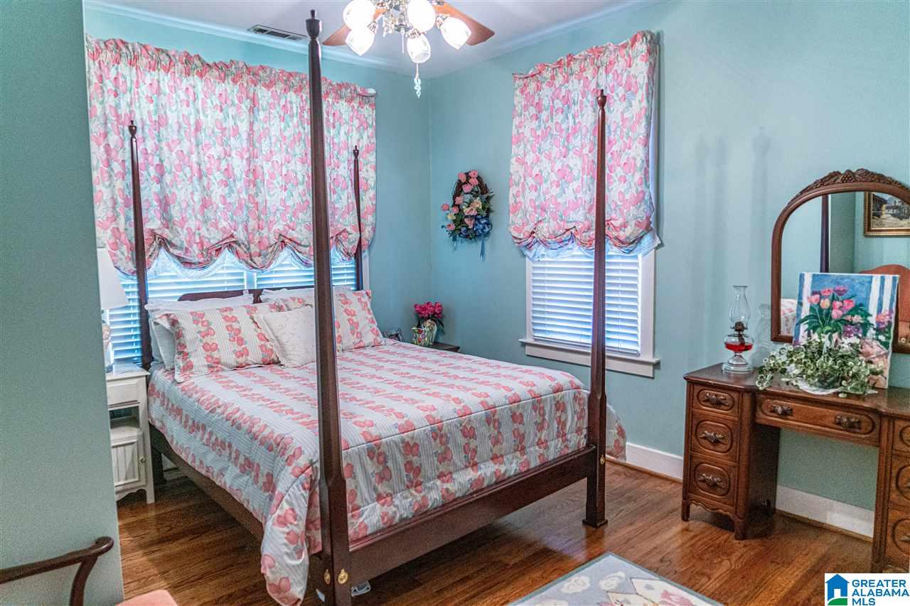 557 Shades Crest Road Birmingham, AL 35226 - Photo 15 of 41