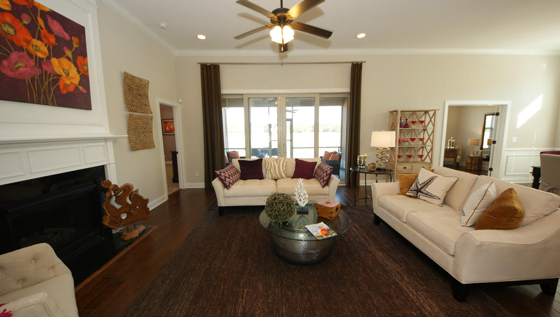 307 Kilarney Road Summerville, SC 29483 - Photo 17 of 28 Living Room