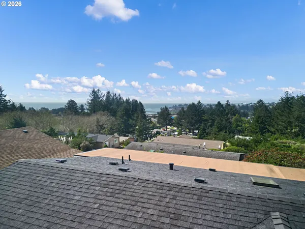 $245,000 | 98041 Hallway Road, Unit 41, Brookings, OR 97415